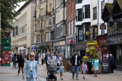 Shop Price Inflation in Britain Rises Amid Iran War Energy Costs