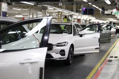 Volvo CEO Expresses Discontent as US Subsidies Dwindle