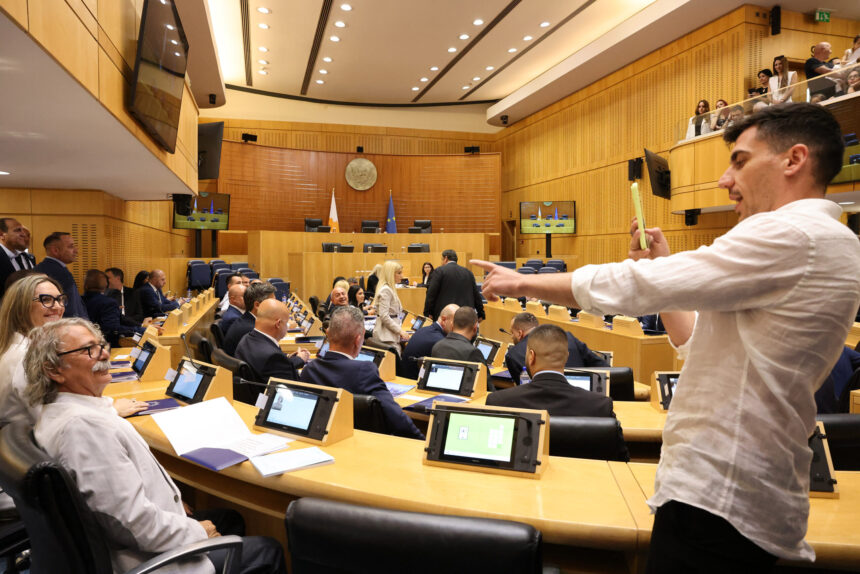 Fidias Panayiotou Justifies Support for Annita Demetriou