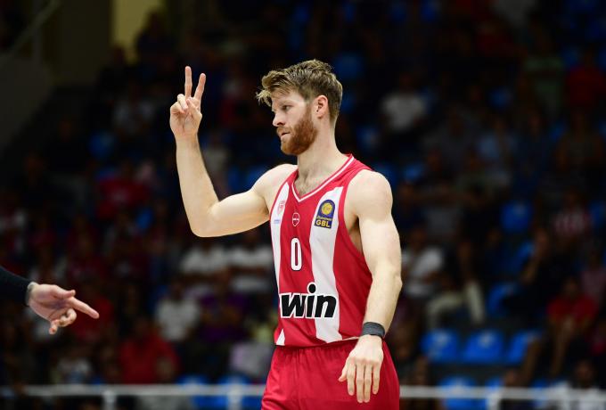 Thomas Walkup Aims for Back-to-Back Titles and Triple Crown with Olympiacos
