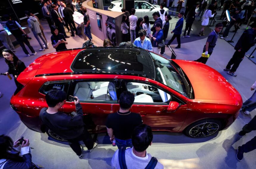German Premium Carmakers Challenge in Electric Vehicle Race