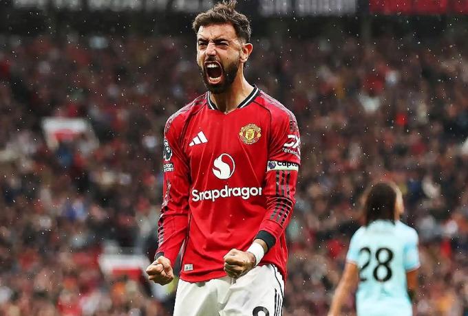 Bruno Fernandes Central to Manchester United's Plans Amid Transfer Rumours
