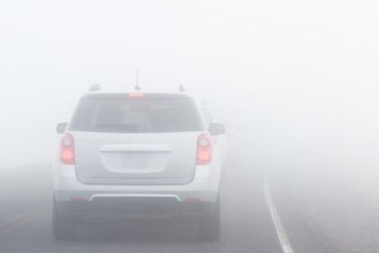 Larnaca fog: Police Warn of Hazards as Fog Envelops Larnaca Roads