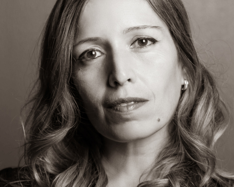 Paula Valderrama: Professional Photographer in Cyprus